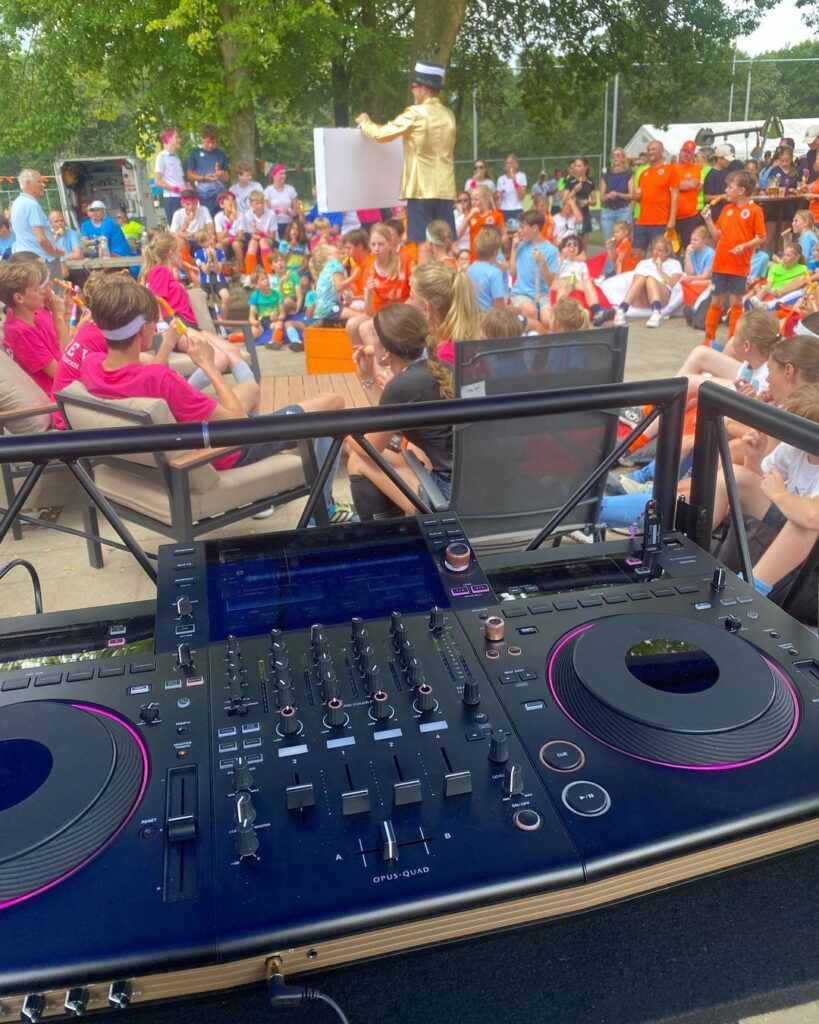 picture of a gig of female dj josephine in rosmalen